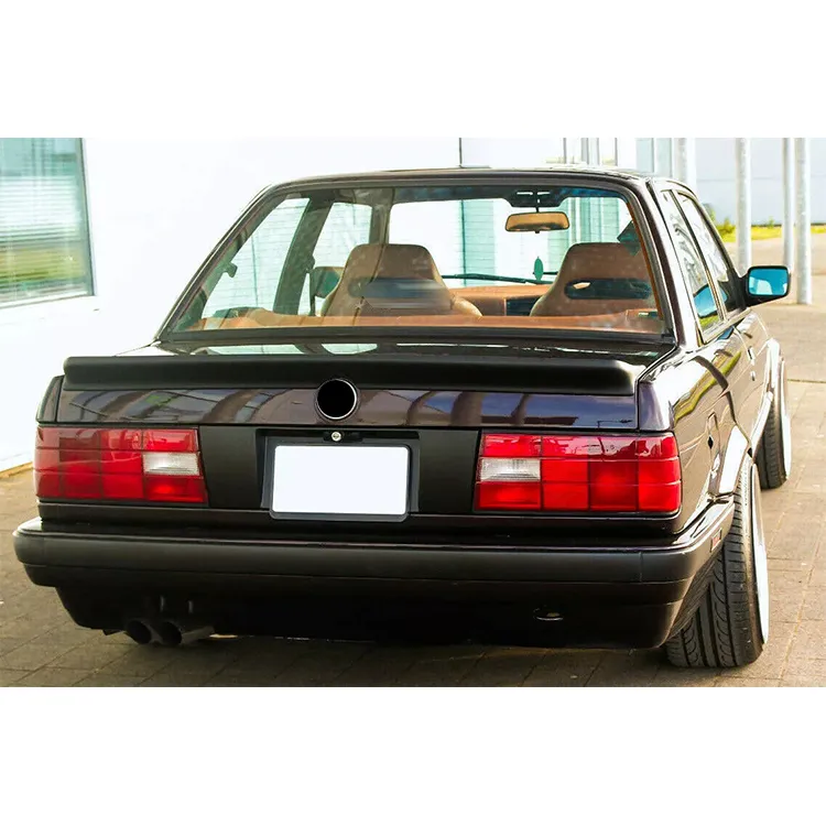 M TECH 1 спойлер за BMW E30 6